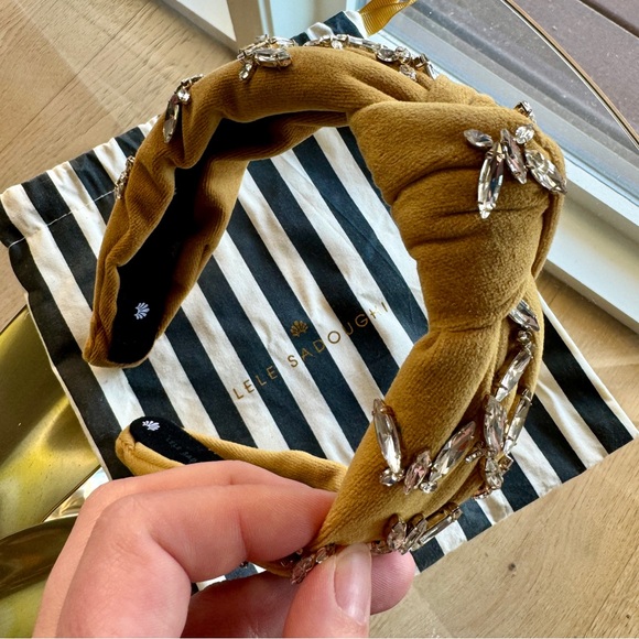 Lele Sadoughi Gold Knotted Headband with Butterly Jewel Embellishment - Picture 6 of 8